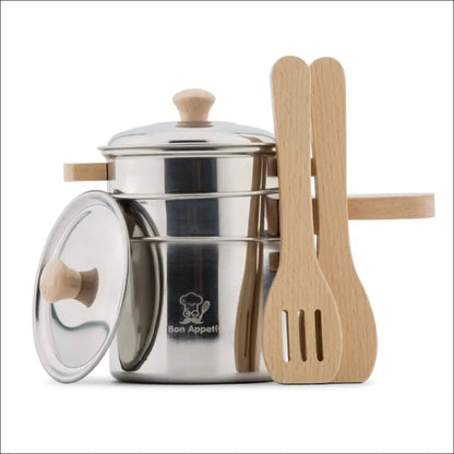 Juego de cacerolas de madera y metal para pequeños chefs de New Classic Toys