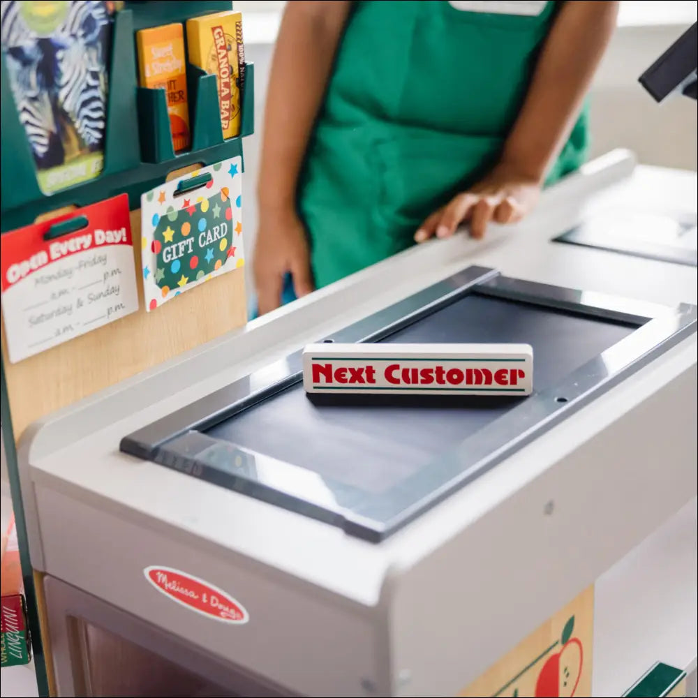 Caja registradora de juguete en supermercado de madera para el aprendizaje infantil